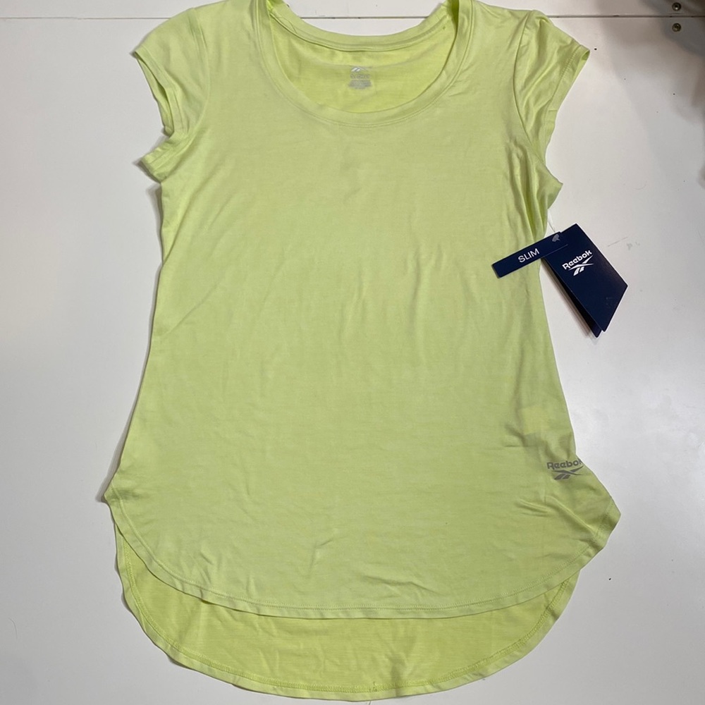 NWT women’s Rebok workout shirt
